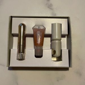 Beautycounter Ready, Set Makeup Trio